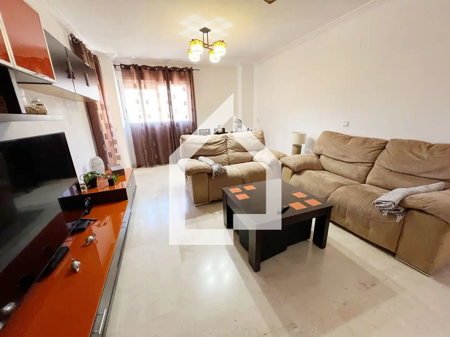 Sala de estar de Piso en venta en San Vicente del Raspeig / Sant Vicent del Raspeig con Aire acondicionado, Terraza y Piscina comunitaria