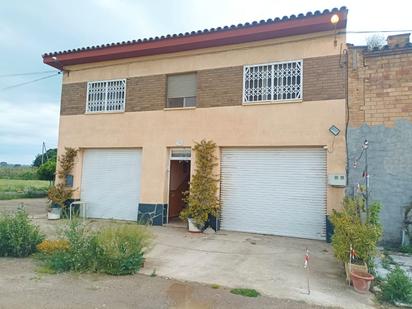Vista exterior de Finca rústica en venda en  Lleida Capital amb Aire condicionat, Jardí privat i Moblat