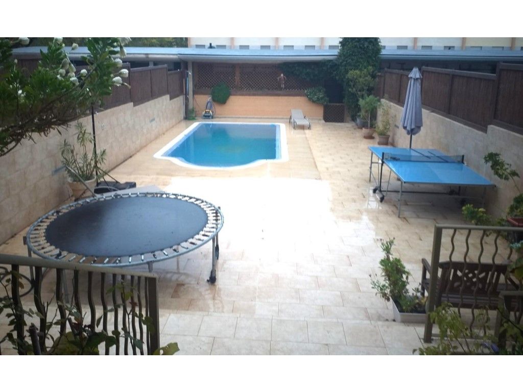 Swimming pool of House or chalet for sale in Torrent  with Air Conditioner, Heating and Private garden