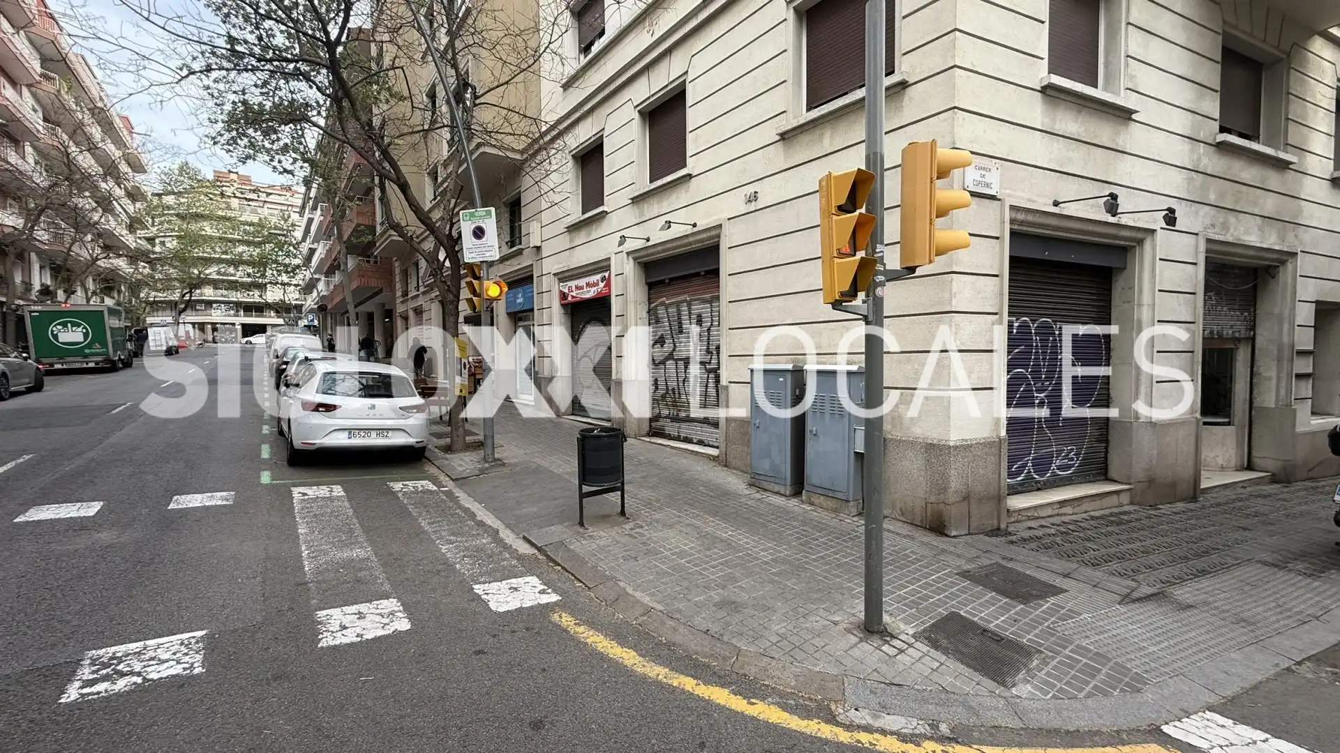 Vista exterior de Local de lloguer en Barcelona