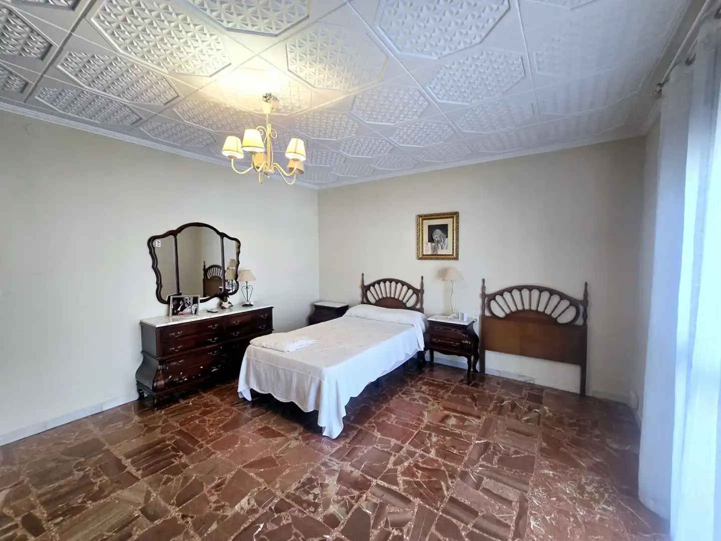 Habitación de Casa o chalet en venta en Alcalá de Guadaira con Aire acondicionado
