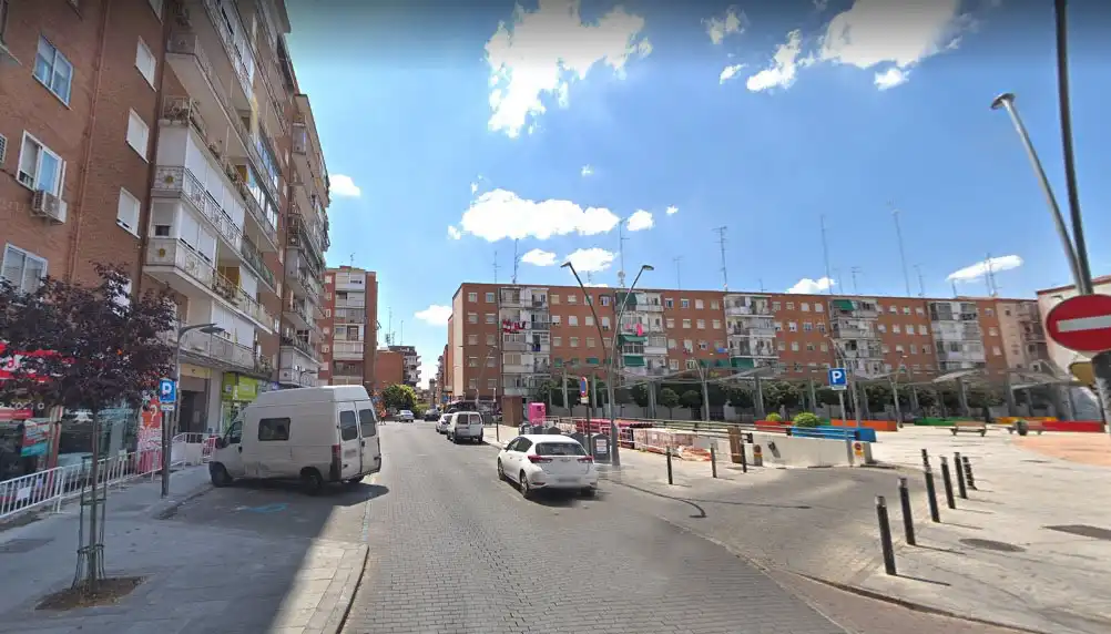 Vista exterior de Pis per a compartir en Alcorcón amb Calefacció, Parquet i Terrassa
