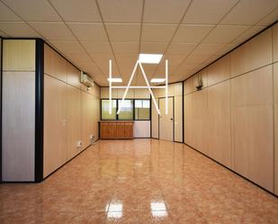 Office to rent in Badalona  with Air Conditioner, Internet and Alarm