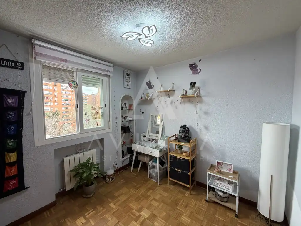 Schlafzimmer von Wohnung zum Verkauf in Madrid