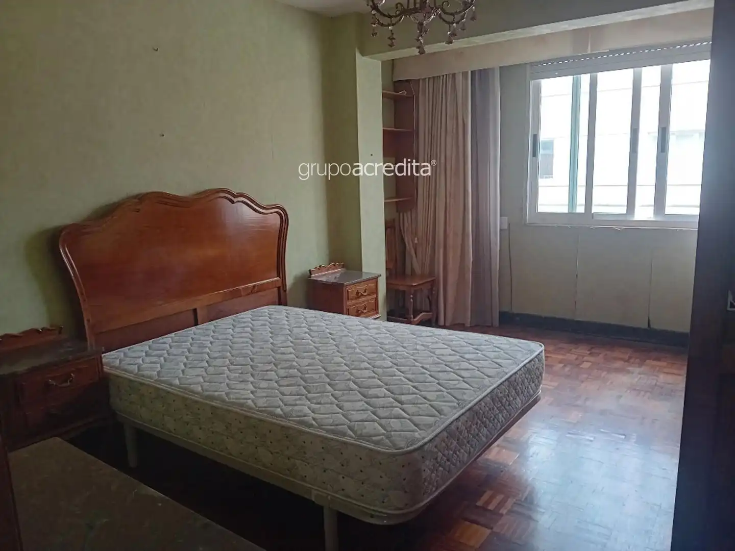 Habitación de Piso en venta en Santiago de Compostela  con Calefacción y Parquet