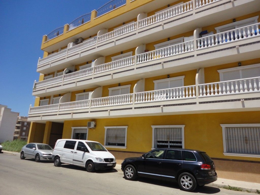 Exterior view of Apartment for sale in Almoradí  with Swimming Pool, Furnished and Community pool