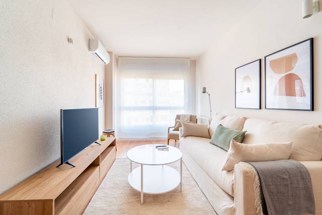 Piso en Alquiler en Calle del Pintor Ignacio de Zuloaga, 16 en Sanchinarro