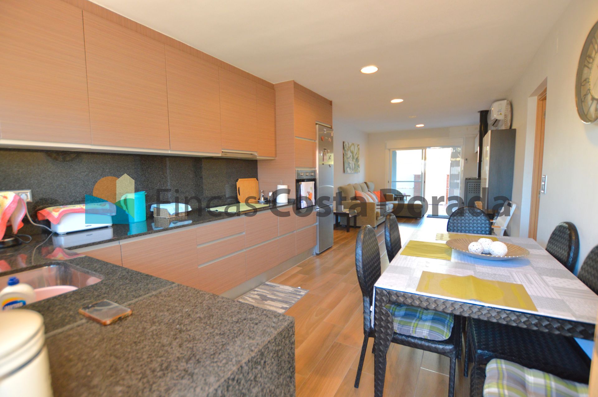 Cuina de Planta baixa en venda en Cubelles amb Aire condicionat, Terrassa i Traster