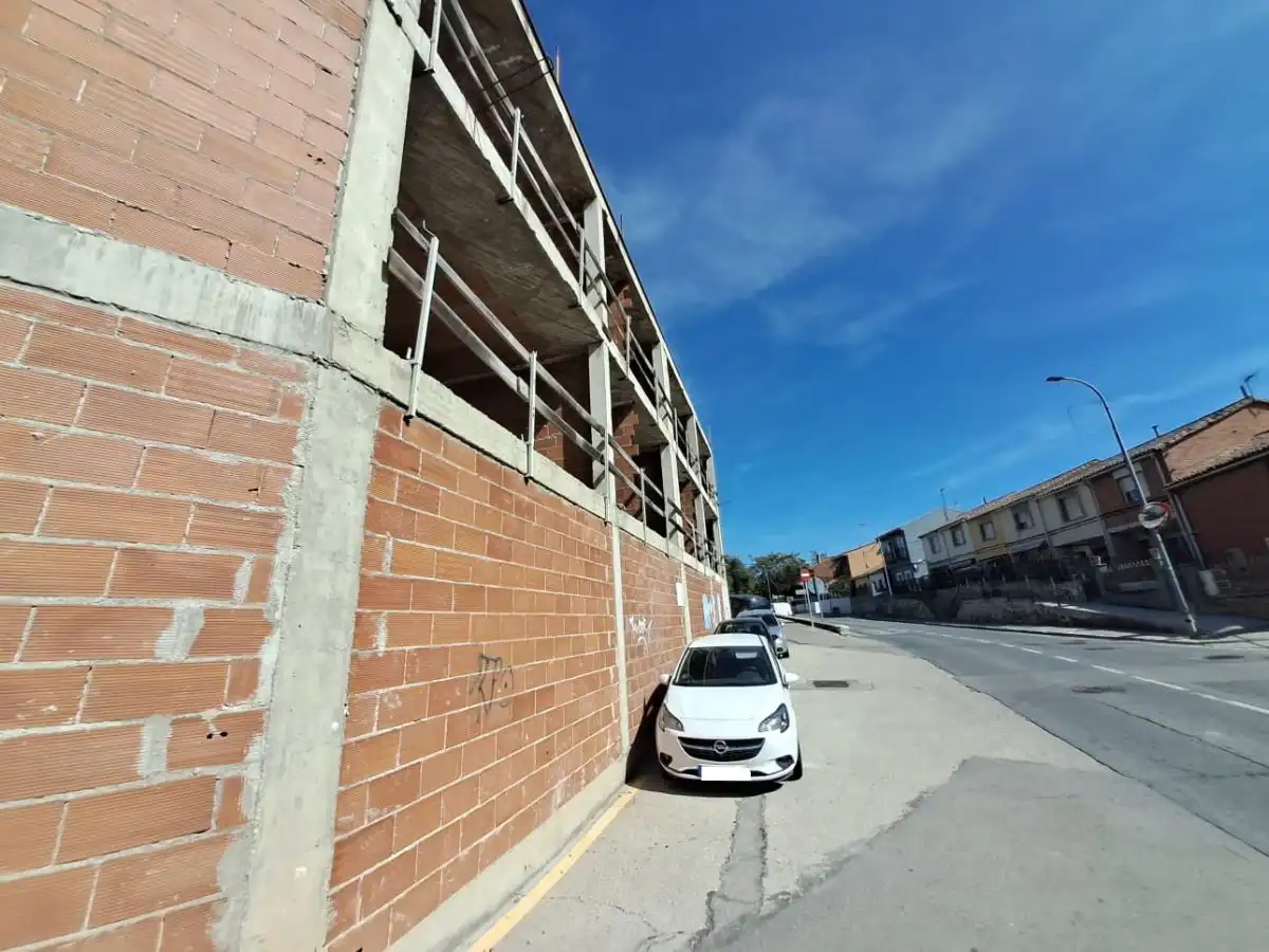 Parking de Edificio en venta en Los Santos de la Humosa