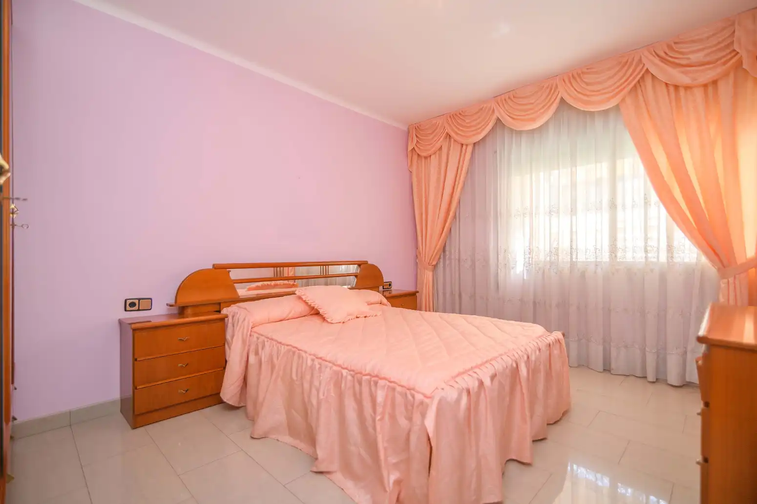 Habitación de Piso en venta en Cornellà de Llobregat con Aire acondicionado, Calefacción y Balcón