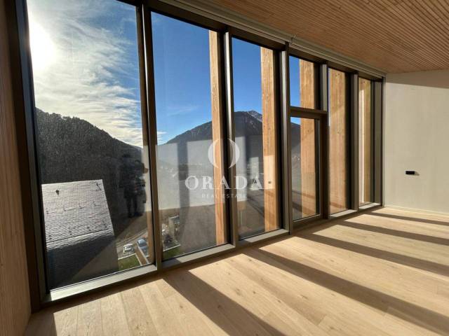 Casa-chalet en Venta en Aldosa, E5 en Arinsal - Erts