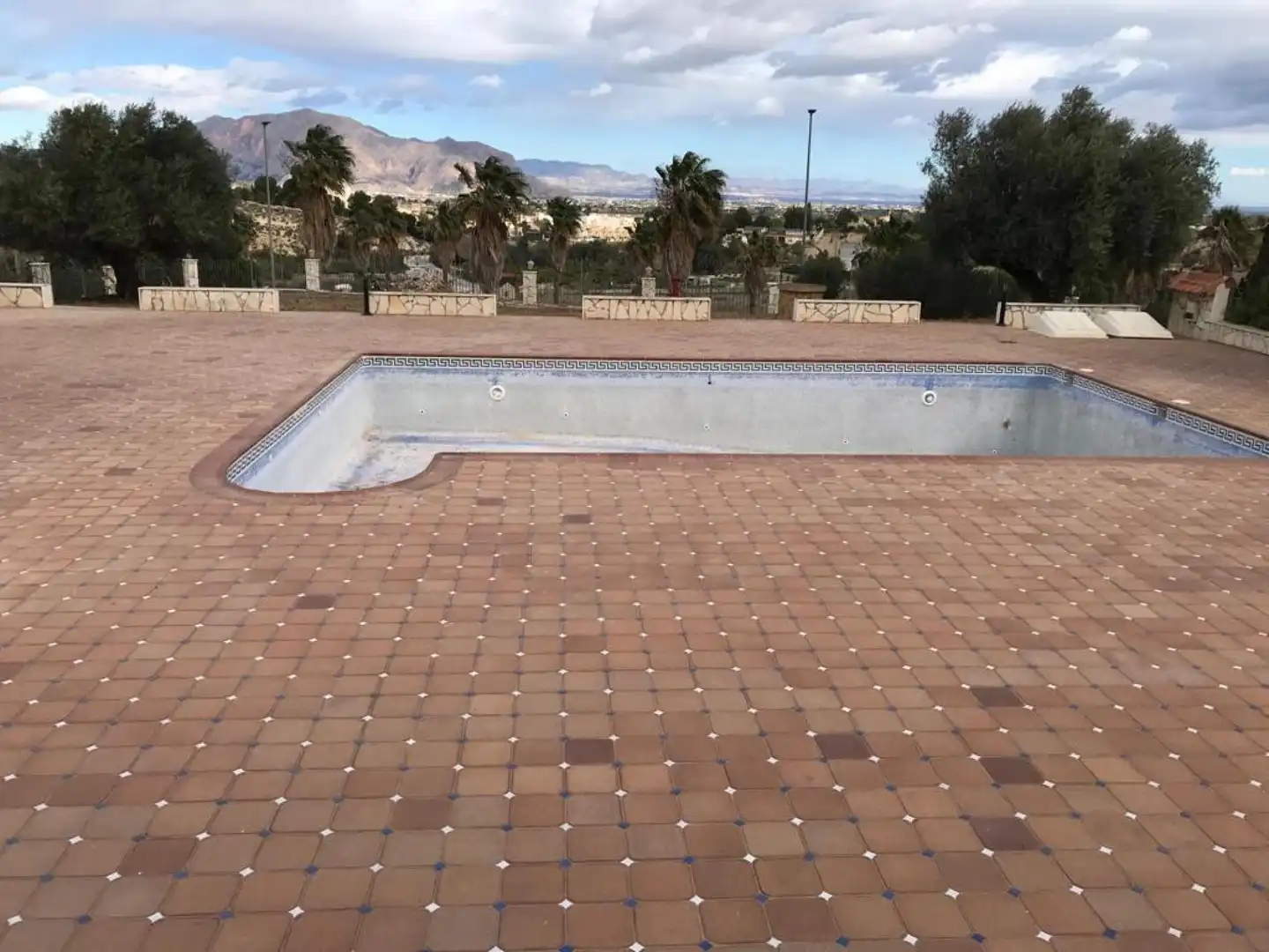 Chalet con piscina en venta en C/ Irlanda, imagen 50