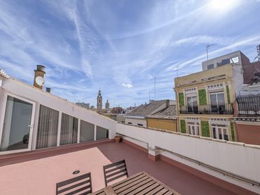 Penthouse with balcony for sale in Valencia - CL QUART