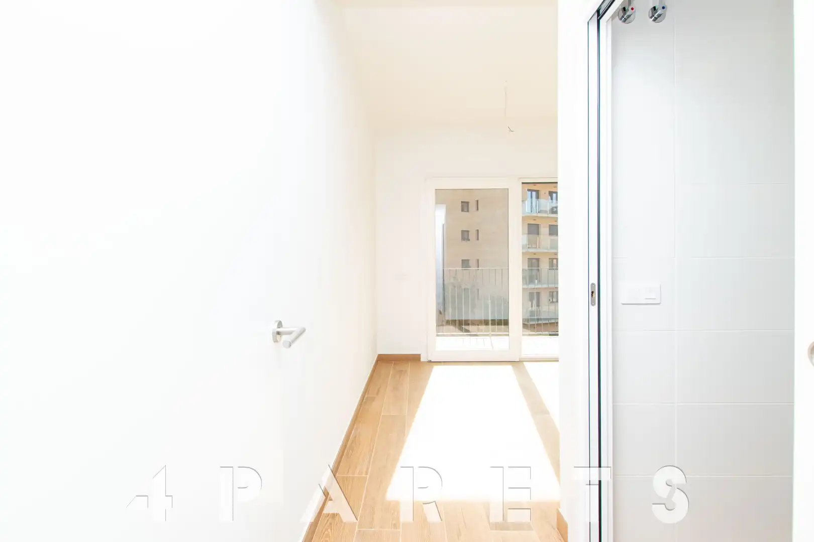 Habitación de Piso de alquiler en Cabrera de Mar con Aire acondicionado, Calefacción y Horno