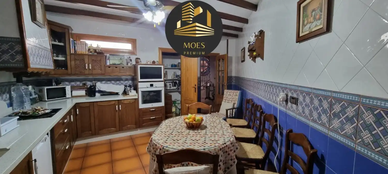 Casa amb terrassa en venda a Torredelcampo, imagen 4