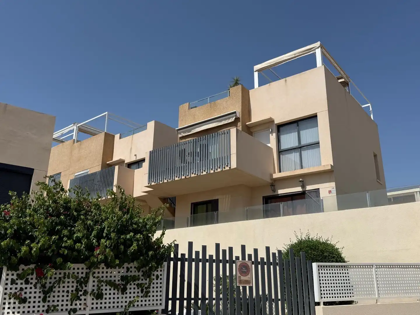 Bungalow con piscina en venta en Calle NARANJO-ZENIA II