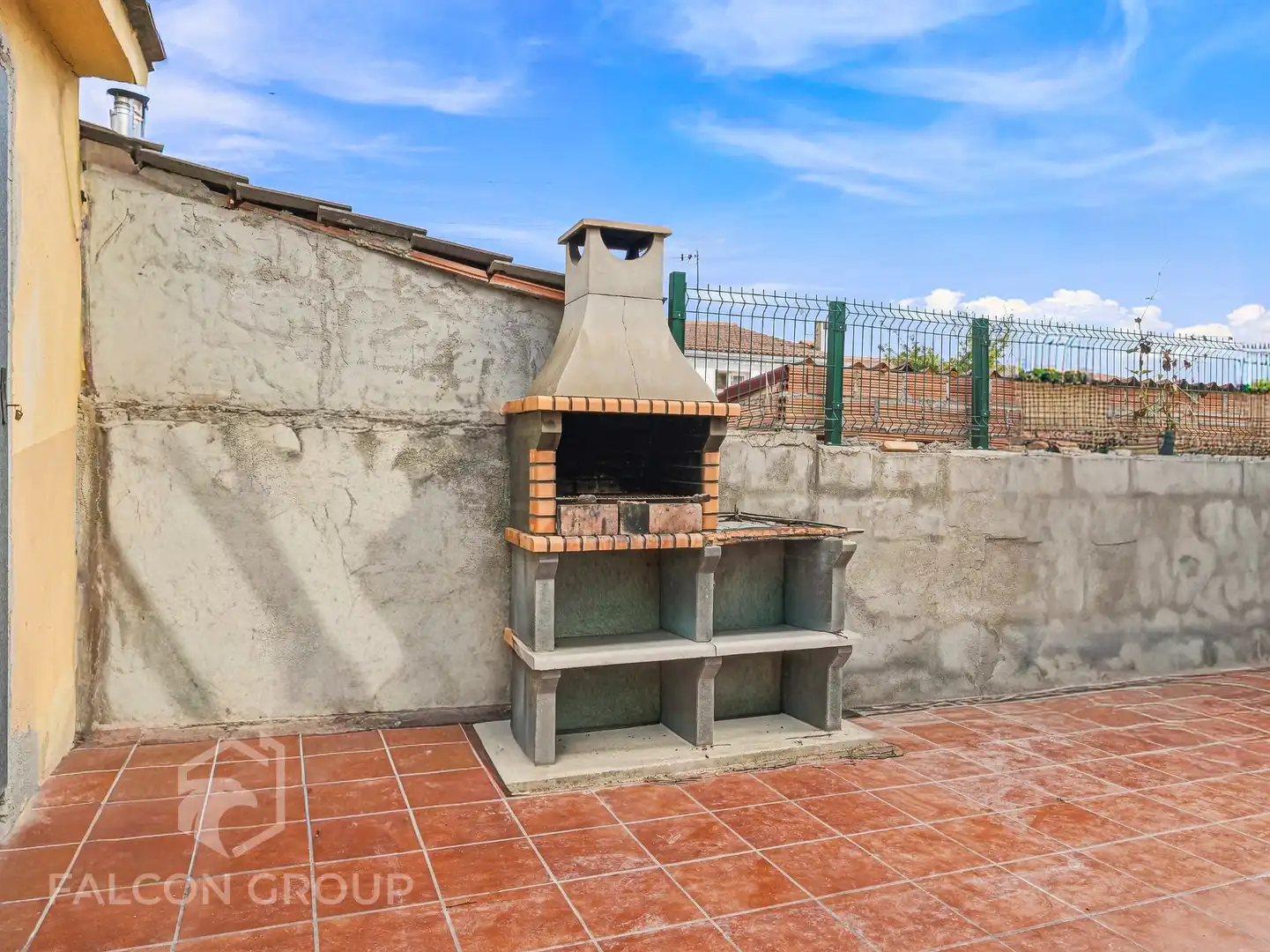 Terraza de Finca rústica en venta en Vilanova i la Geltrú con Aire acondicionado, Calefacción y Jardín privado