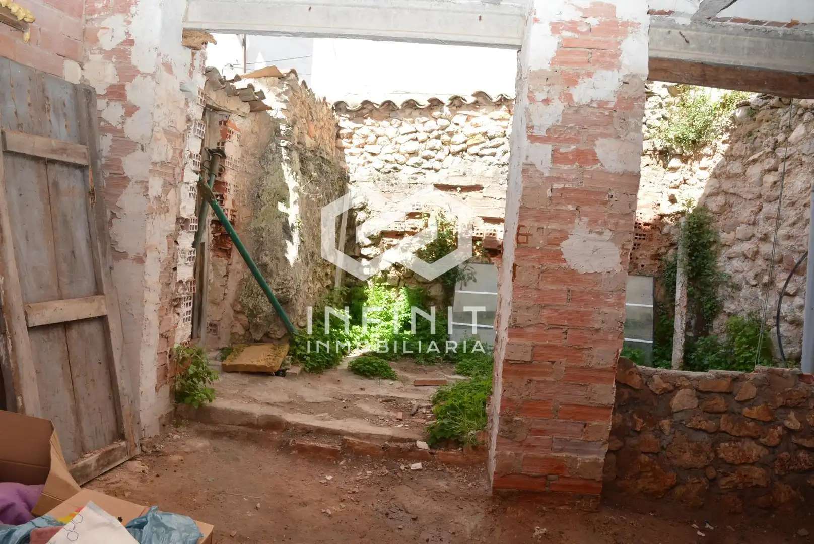Casa o xalet en venda en Moratilla de los Meleros amb Traster i Balcó
