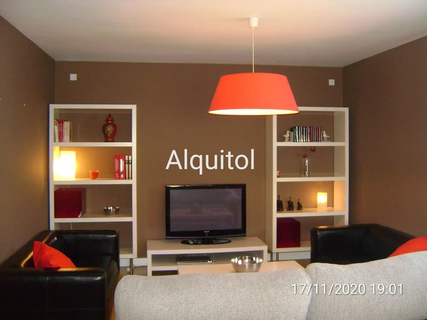 Sala de estar de Casa adosada de alquiler en Cobisa con Calefacción, Jardín privado y Parquet