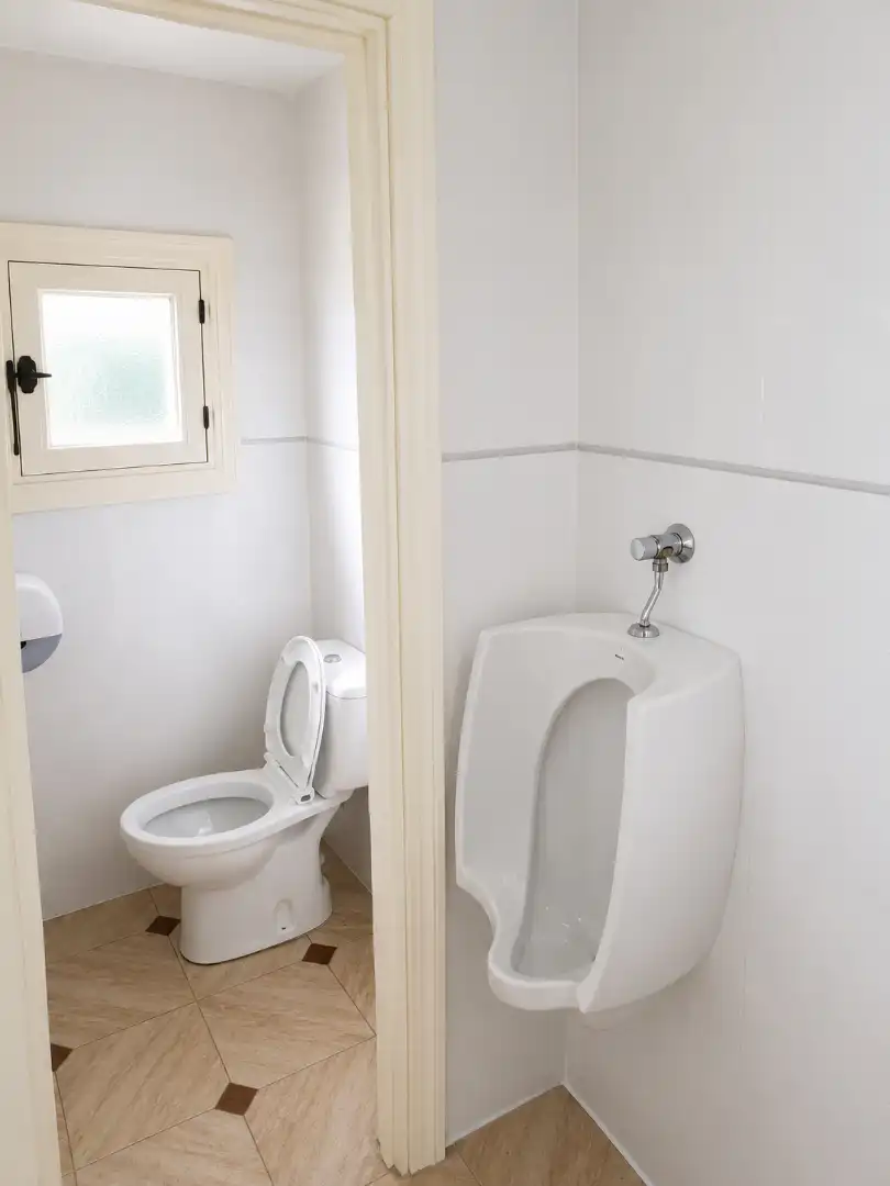 Baño de Local de alquiler en Santa María de Cayón