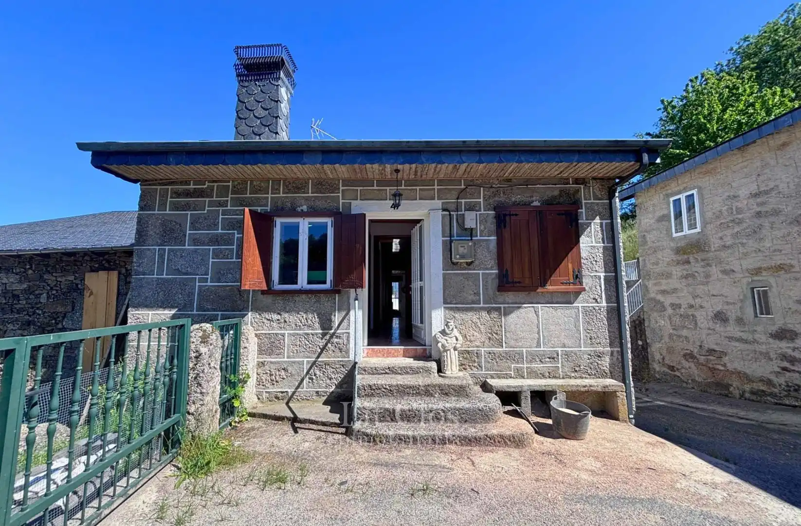 Vista exterior de Casa o chalet en venta en A Veiga  con Terraza