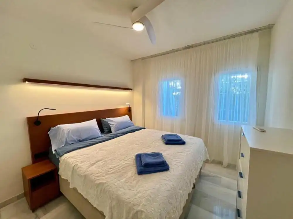 Dormitori de Planta baixa de lloguer en Marbella amb Aire condicionat, Terrassa i Traster