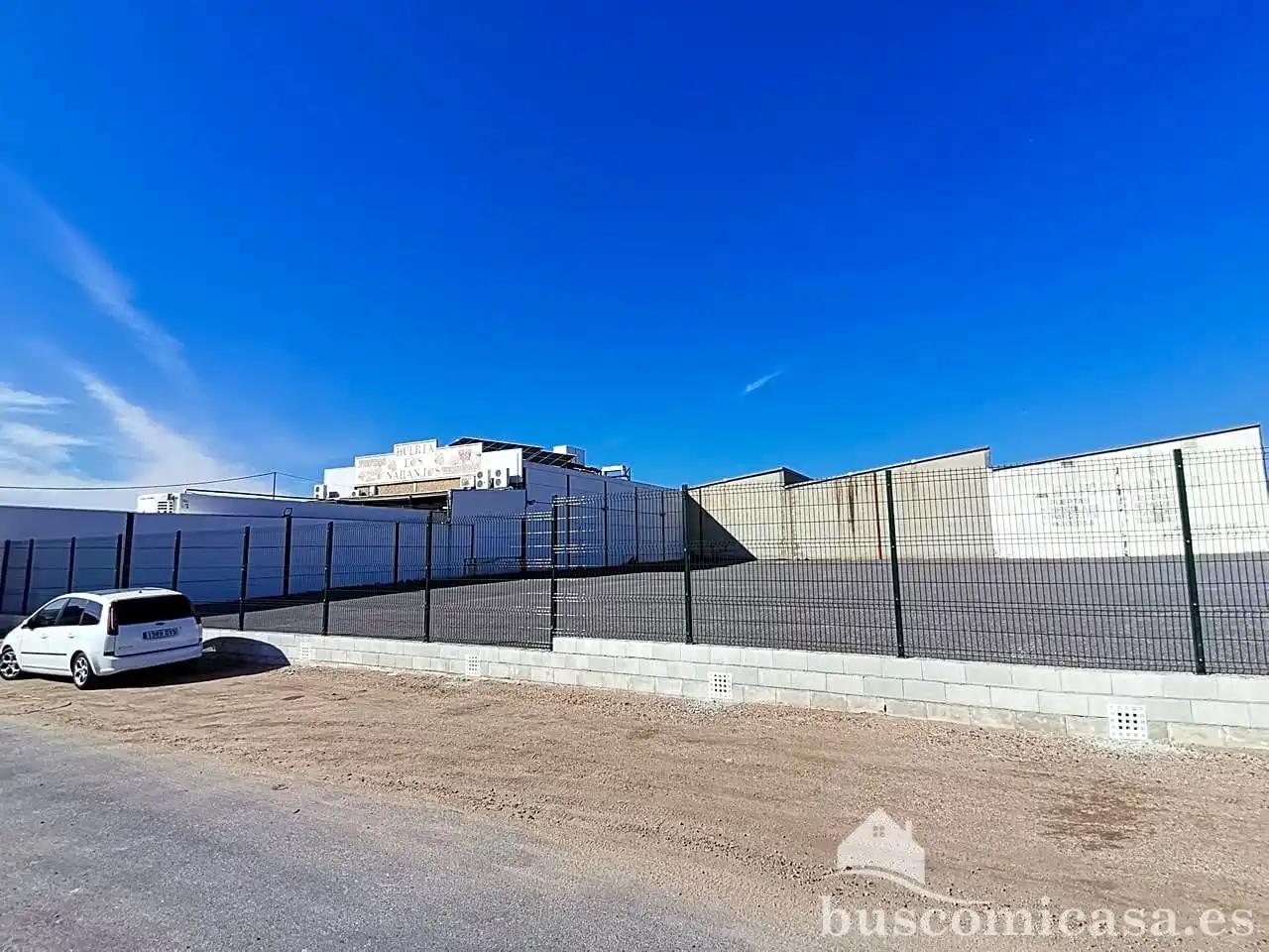 Außenansicht von Garage zur Miete in Linares