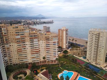 Apartament amb balcó de lloguer a Carrer l'Hisenda d'en Mira 2