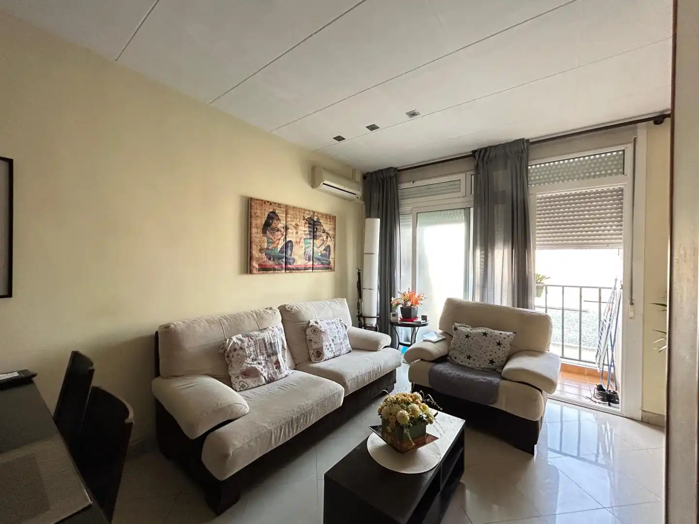 Living room of Flat for sale in Mataró  with Heating and Balcony