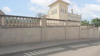 Vista exterior de Casa o xalet en venda en Sant Boi de Llobregat amb Calefacció i Terrassa
