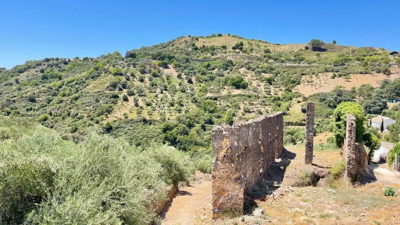 Vista exterior de Casa o xalet en venda en Atajate amb Aire condicionat, Calefacció i Jardí privat