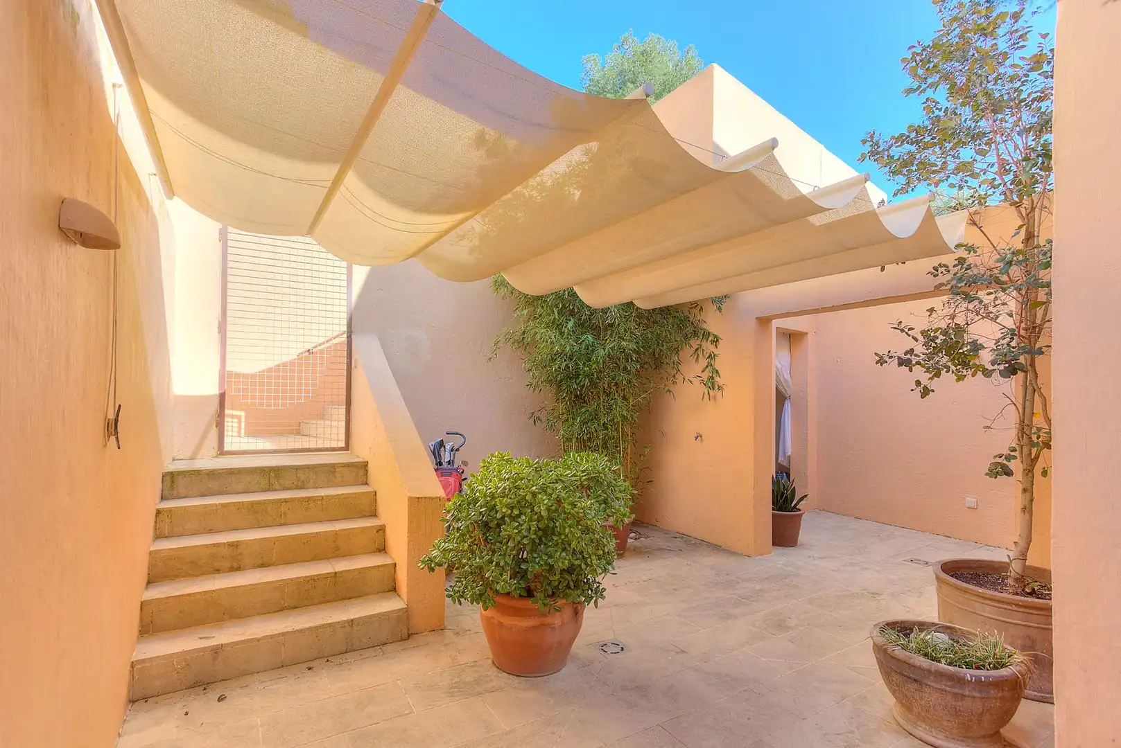 Terrassa de Casa adosada en venda en Santa Eulària des Riu amb Aire condicionat, Calefacció i Jardí privat