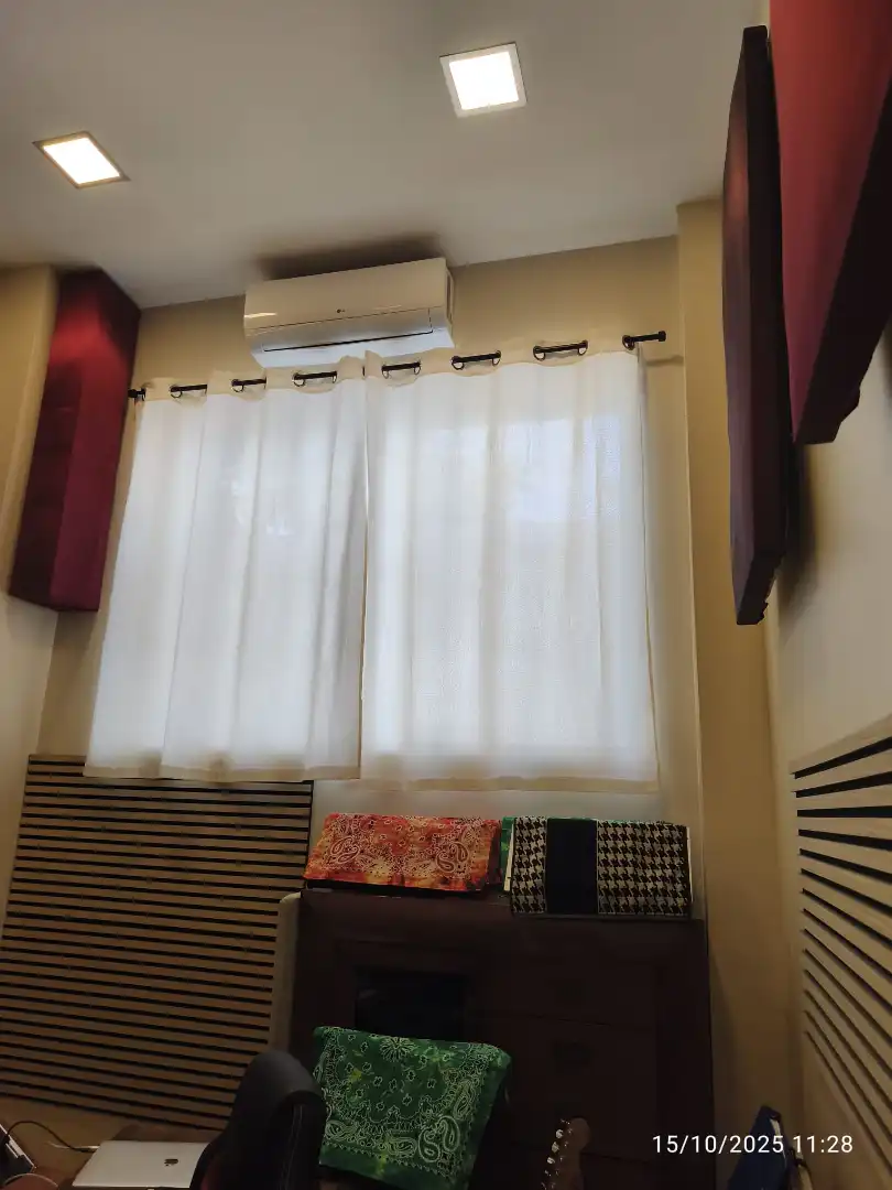 Schlafzimmer von Geschaftsraum zum Verkauf in Bormujos mit Klimaanlage, Parkett und Möbliert