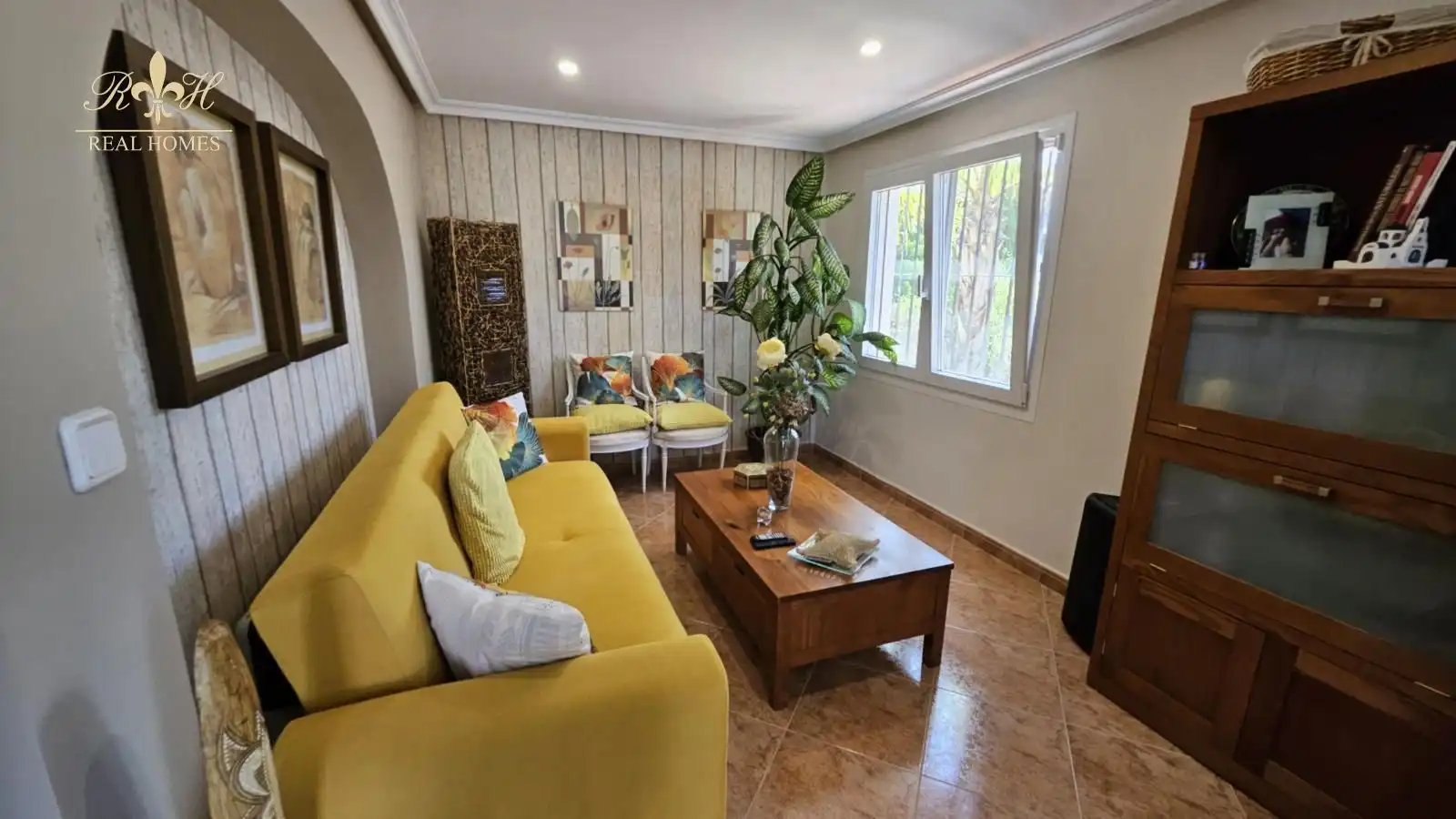 Sala de estar de Casa o chalet en venta en La Nucia con Piscina
