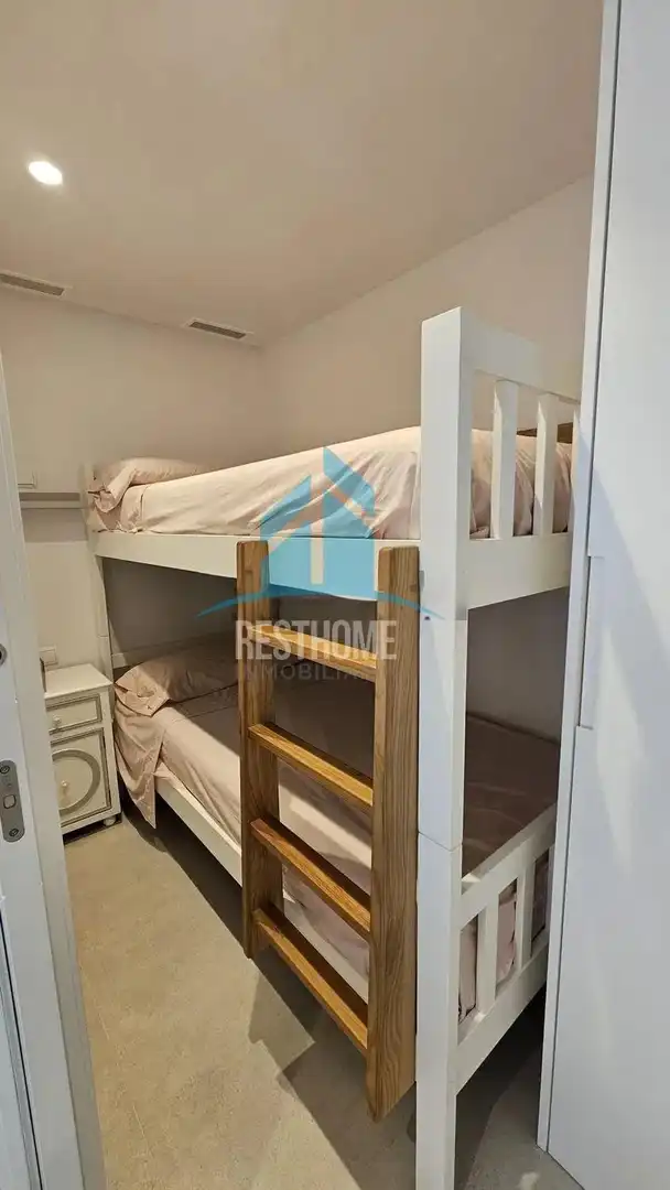 Bedroom of Study for sale in Cullera  with Air Conditioner, Private garden and Community pool