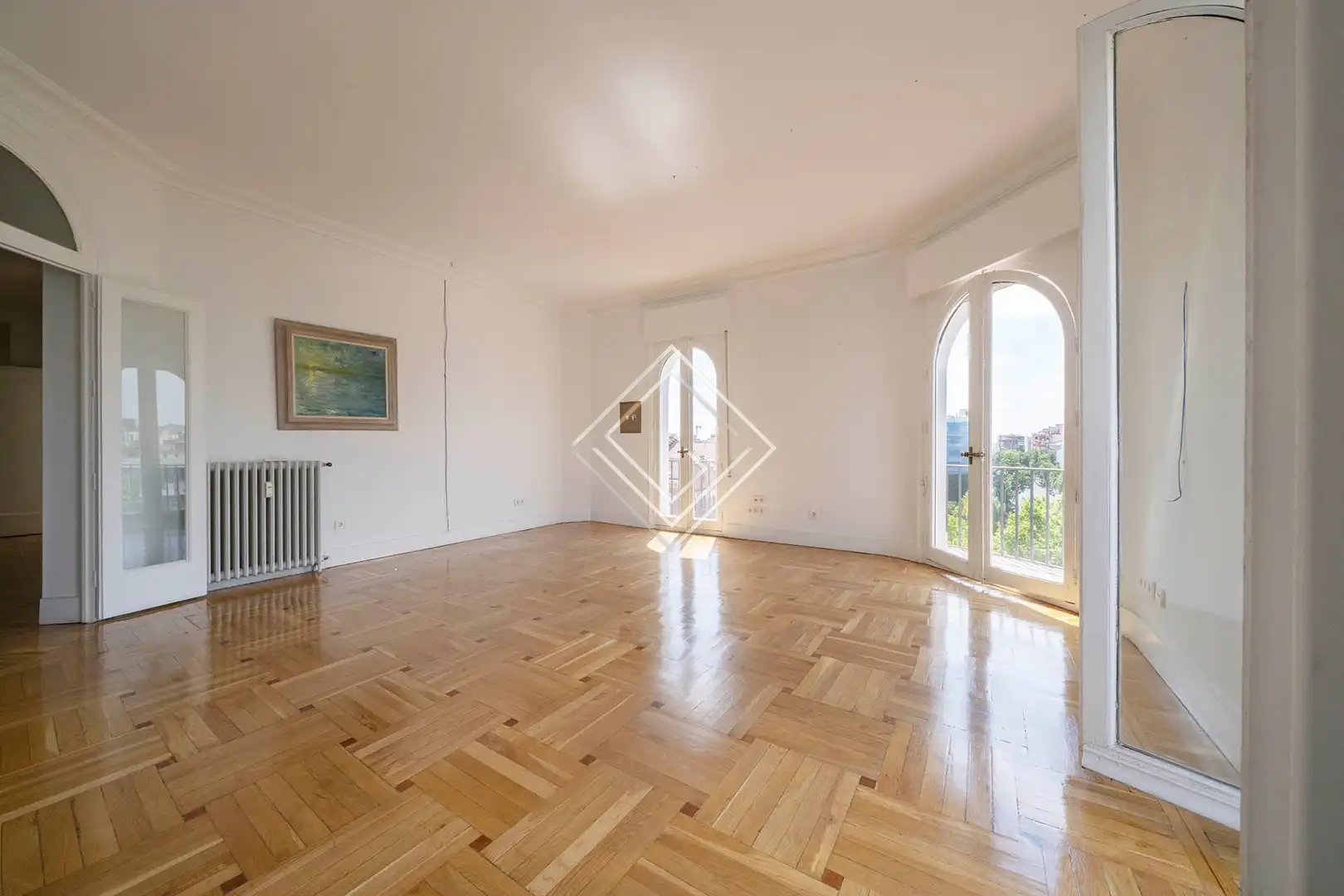 Living room of Office for sale in Madrid