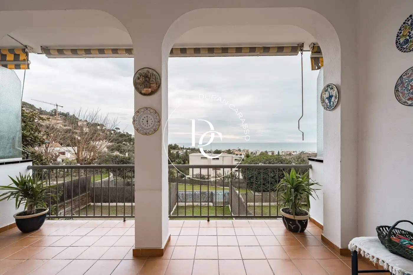 Vista exterior de Casa o xalet en venda en Sitges amb Calefacció, Jardí privat i Terrassa