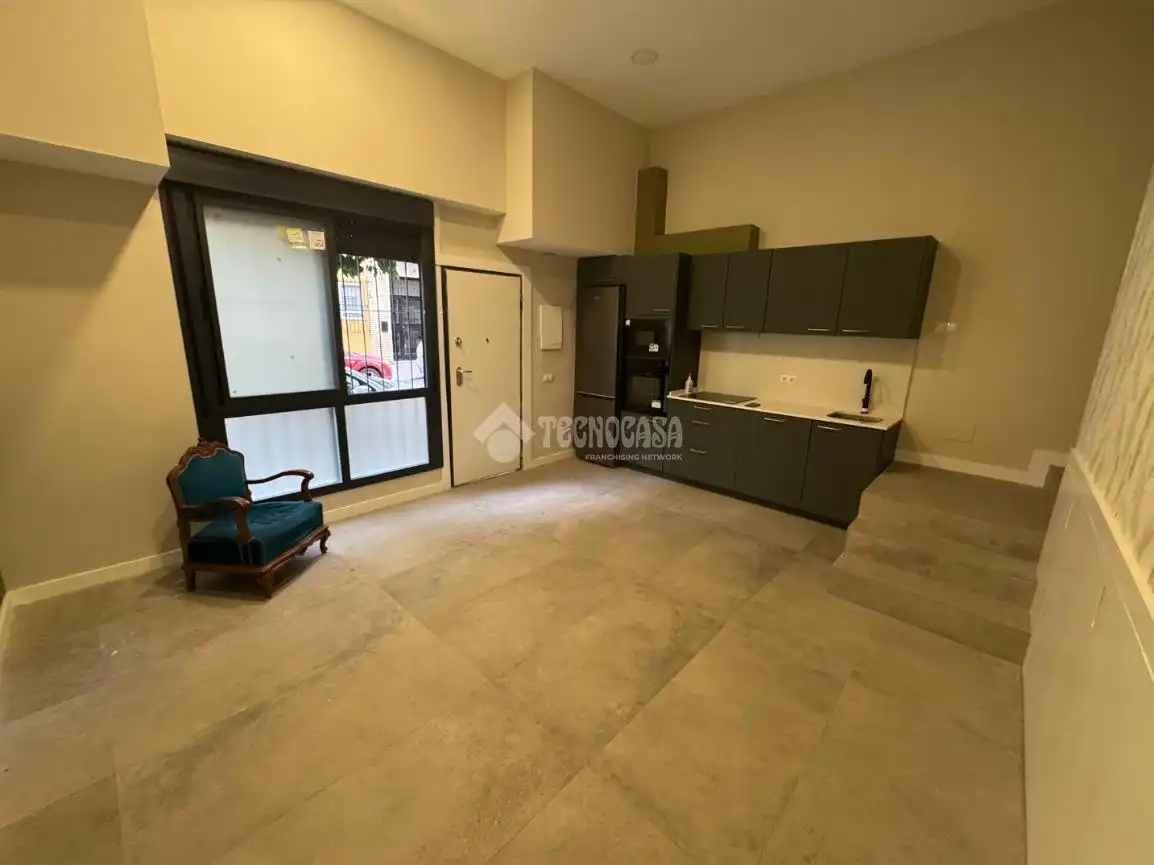 Flat for rent in Sevilla  with Air Conditioner