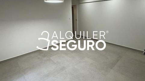 Foto 5 de Piso de alquiler en Huesca, Suroeste - Zona Hospital, Madrid