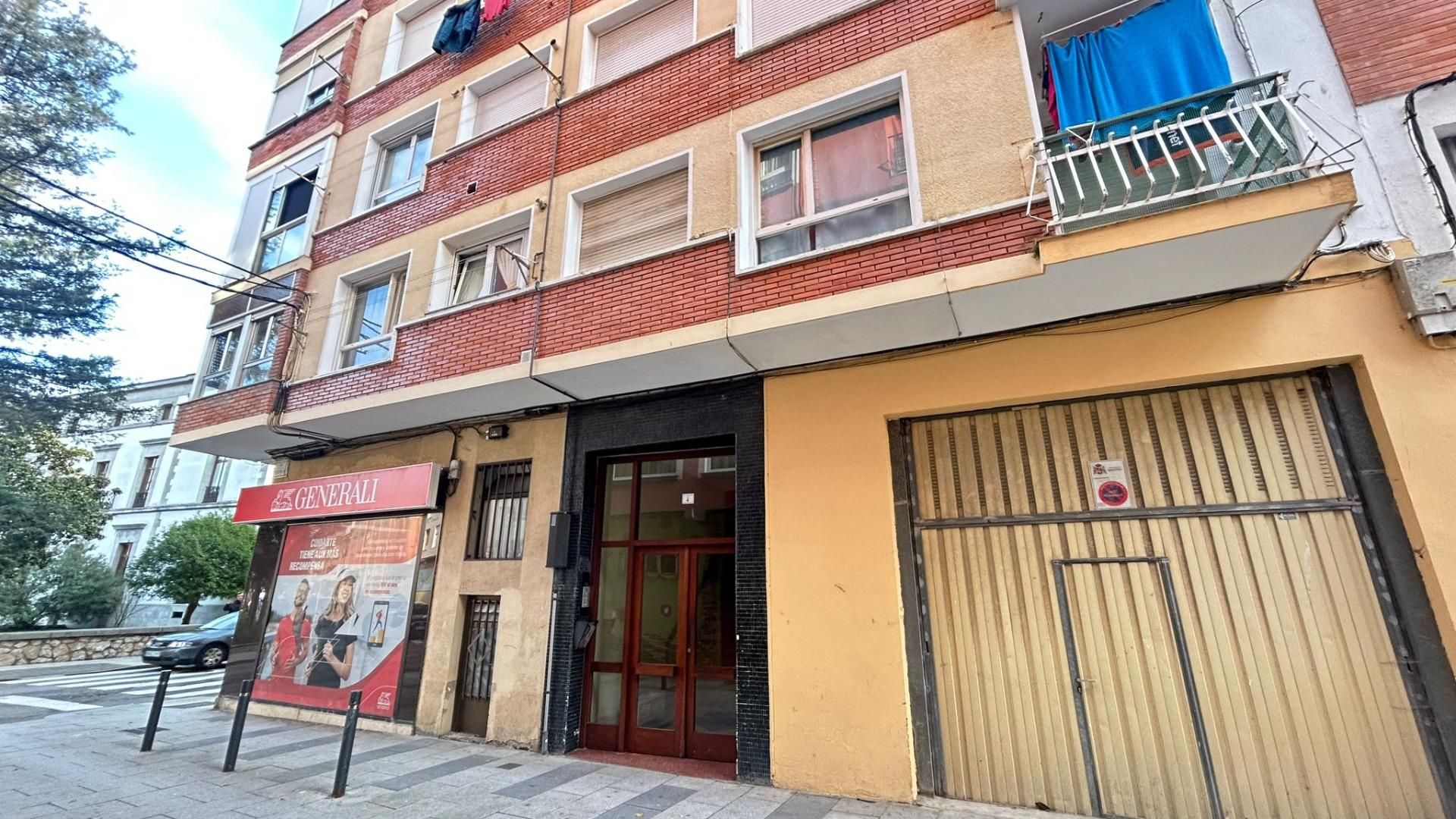 Vista exterior de Piso en venta en Santoña