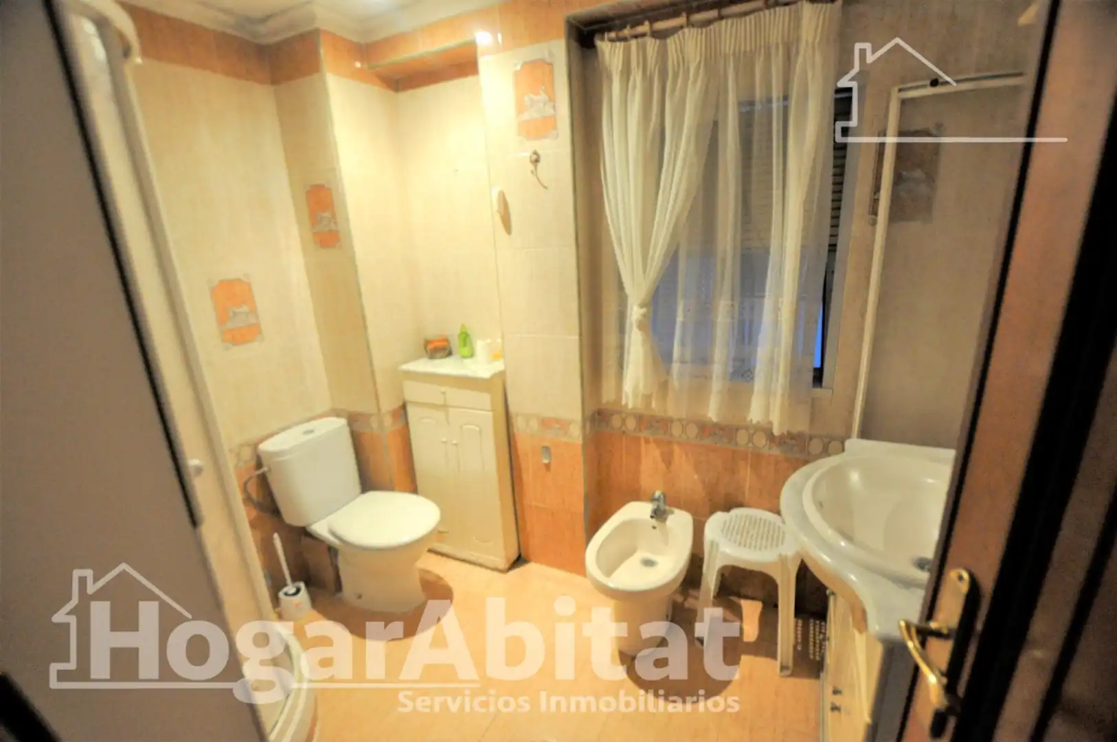Bedroom of Flat for sale in Valencia  with Air Conditioner, Heating and Terrace