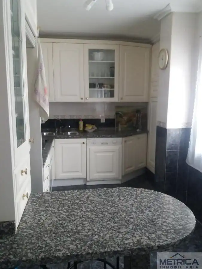 Cocina de Piso de alquiler en Salamanca con Calefacción, Terraza y Trastero