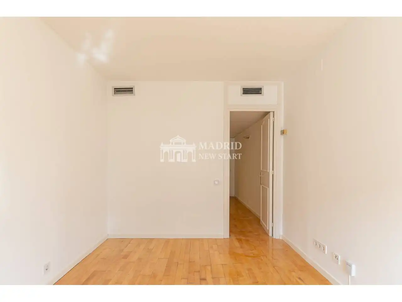 Flat with terrace to rent in Calle Fortuny, imagen 15