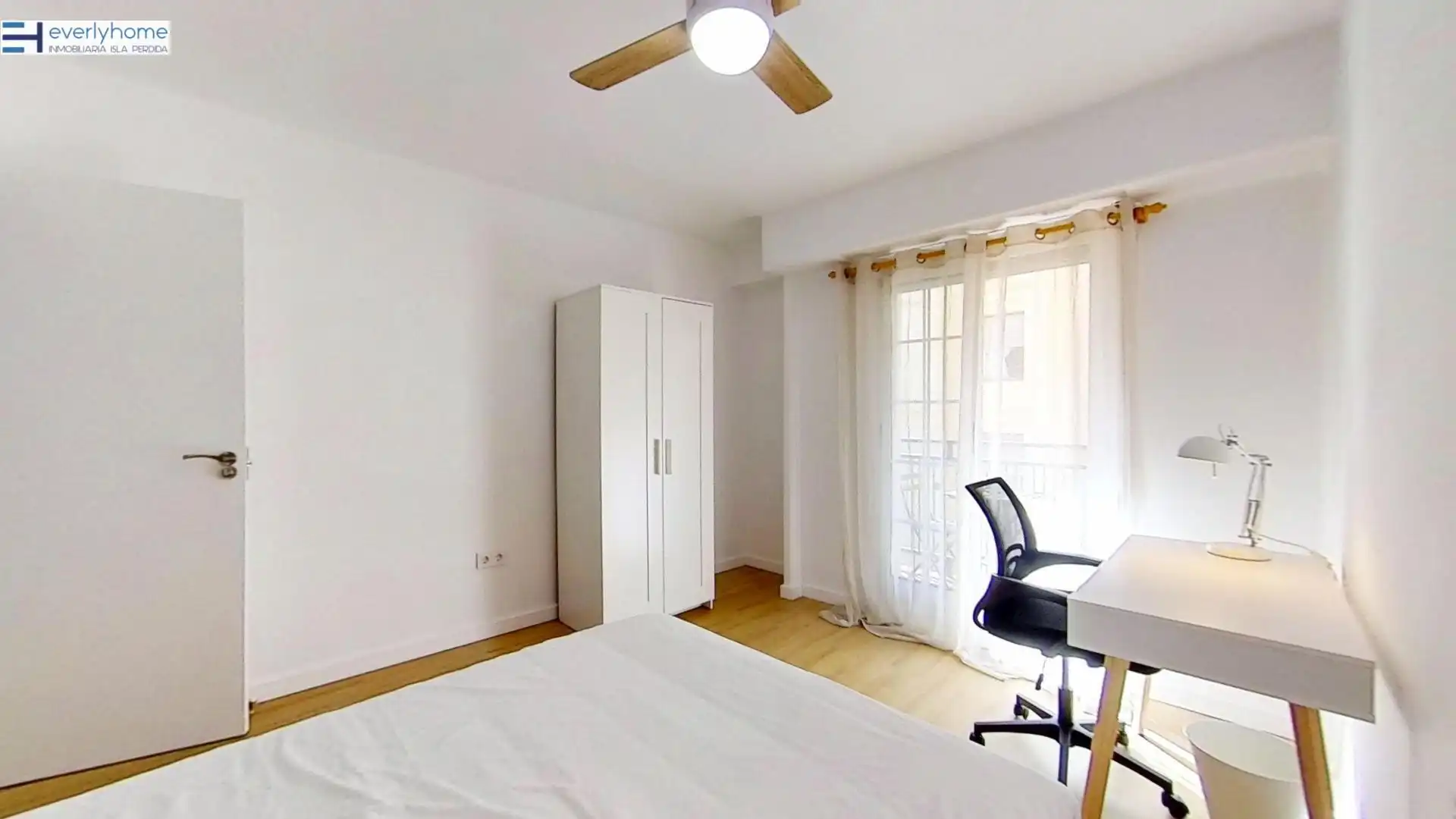 Habitación de Piso para compartir en Valencia con Terraza, Amueblado y Balcón