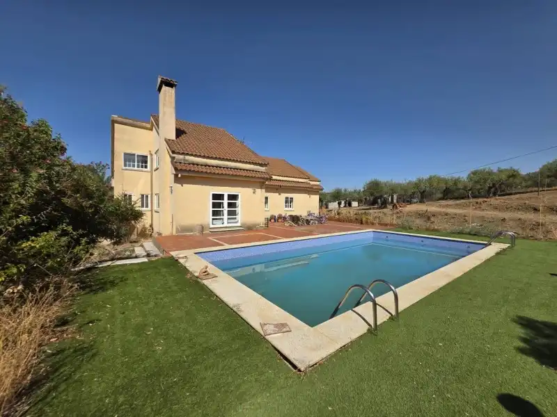 Piscina de Casa o chalet en venta en Plasencia con Calefacción y Piscina