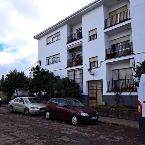 Piso en Venta en C/ Labradores en Cortegana