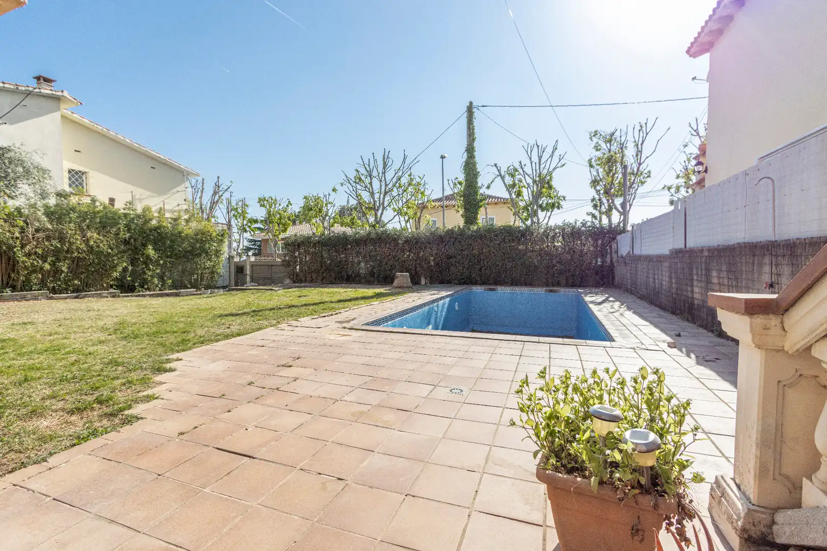 Swimming pool of Houses for sale in El Masnou  with Air Conditioner, Heating and Private garden
