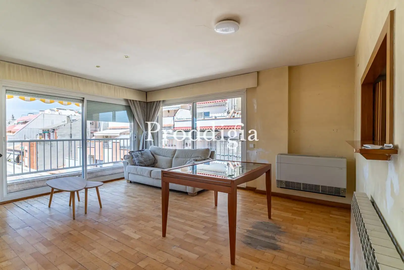 Vista exterior de Àtic en venda en Sant Cugat del Vallès amb Calefacció, Terrassa i Piscina