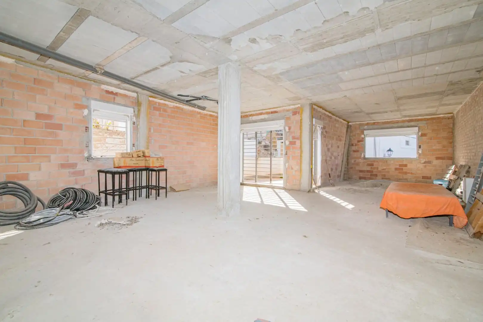 Edificio en venta en Moraleda de Zafayona