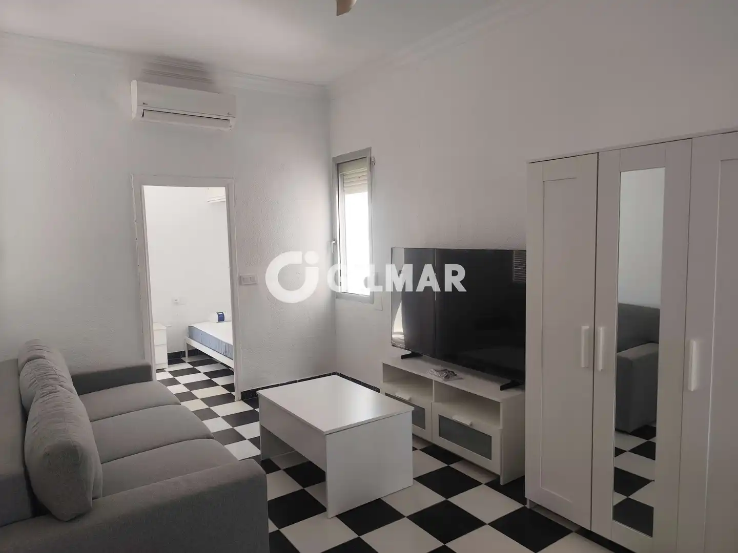 Schlafzimmer von Wohnung zur Miete in Sevilla mit Heizung und Möbliert